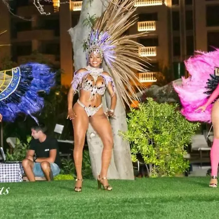 Cascadas Family Pool View Apartment *