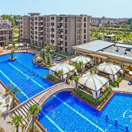 Cascadas Family Pool View Apartament