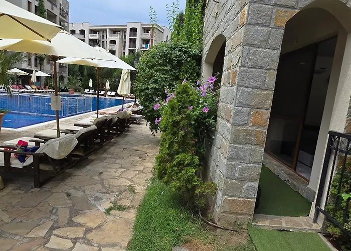 Cascadas Family Pool View